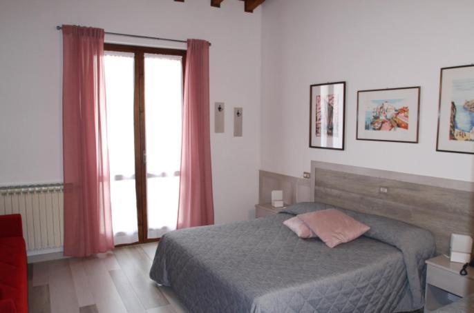 Hotel Colomber Gardone Riviera Eksteriør bilde
