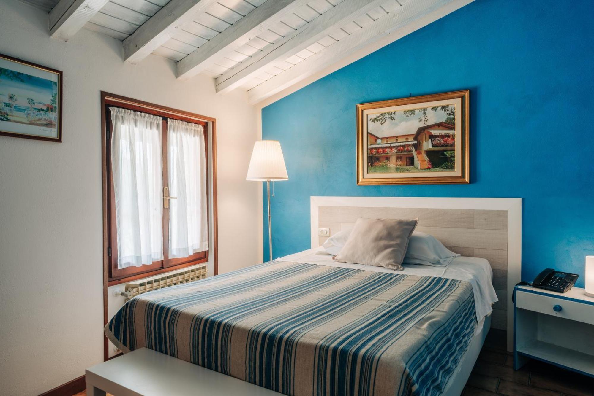 Hotel Colomber Gardone Riviera Eksteriør bilde