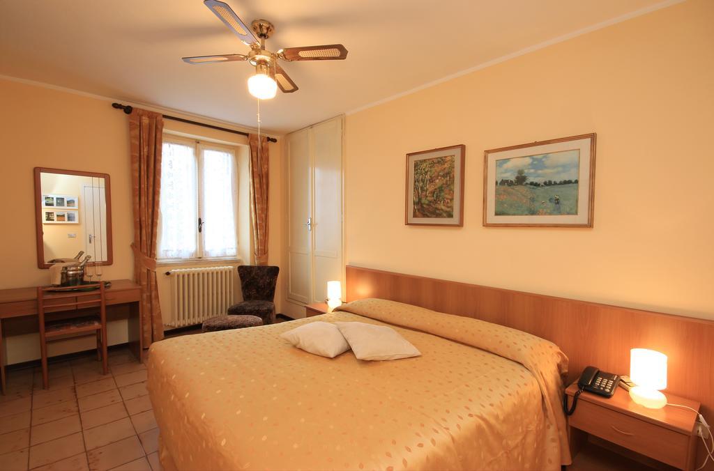 Hotel Colomber Gardone Riviera Eksteriør bilde