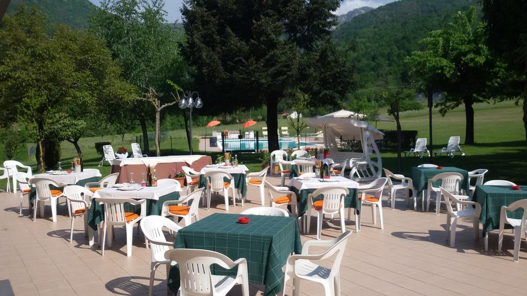 Hotel Colomber Gardone Riviera Eksteriør bilde